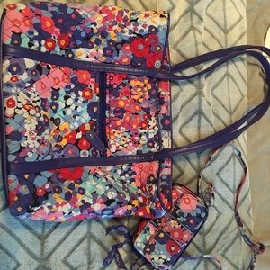 Great condition Vera Bradley tote and wallet